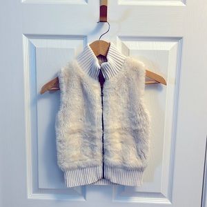 girls furry/knit vest